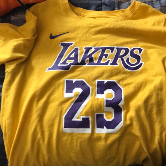 Lebron James Shirt Lakers !!!!! - Picture 2 of 3